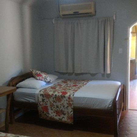 סן חואן דל סור Hotel Royal Chateau מראה חיצוני תמונה