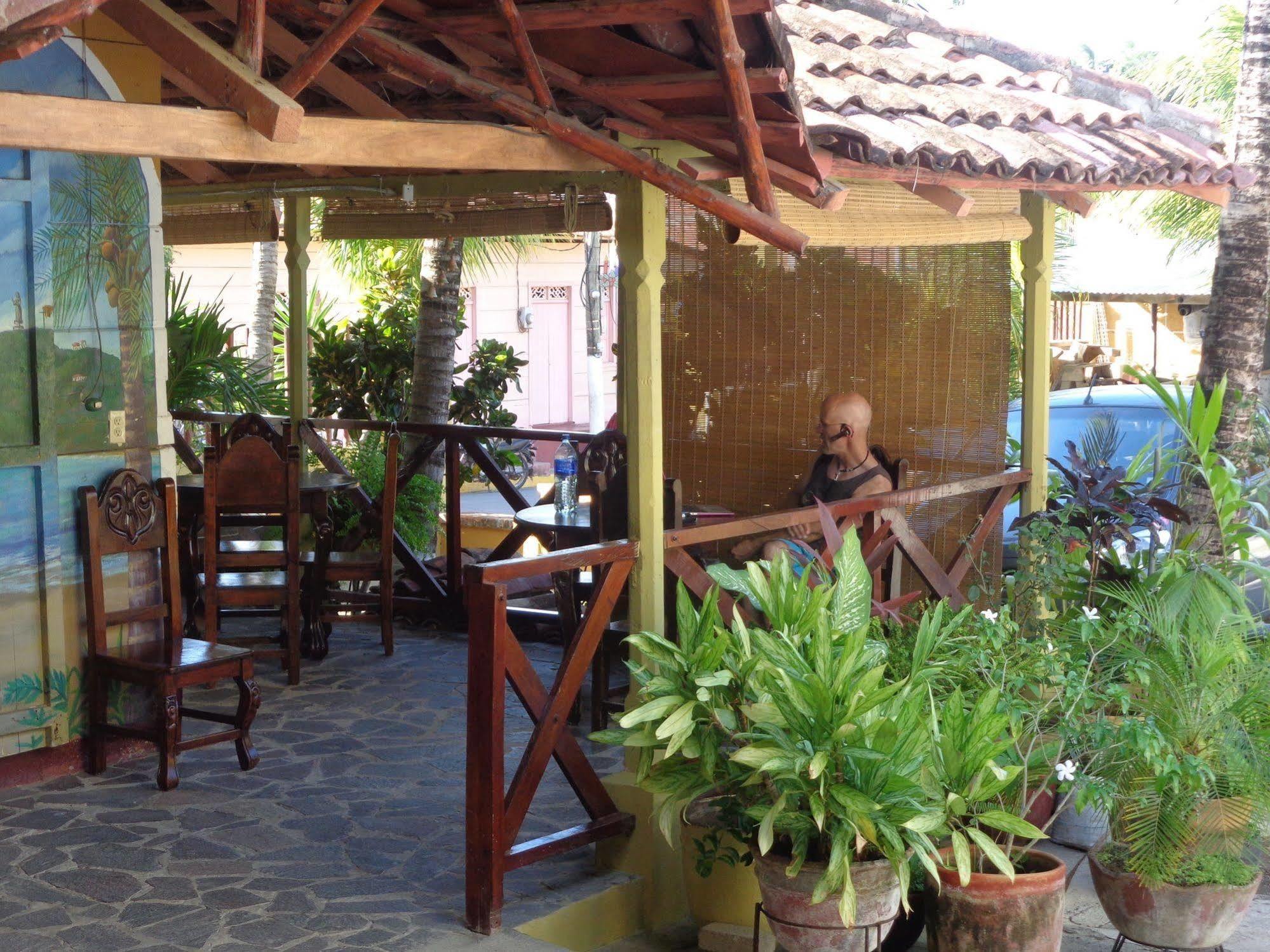 סן חואן דל סור Hotel Royal Chateau מראה חיצוני תמונה