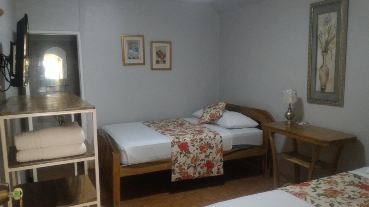 סן חואן דל סור Hotel Royal Chateau מראה חיצוני תמונה