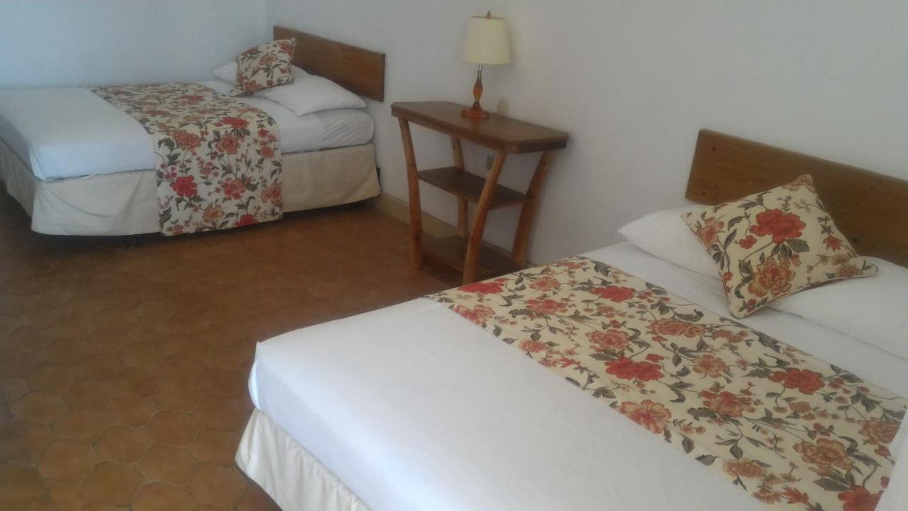 סן חואן דל סור Hotel Royal Chateau מראה חיצוני תמונה