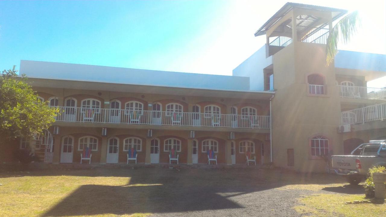 סן חואן דל סור Hotel Royal Chateau מראה חיצוני תמונה