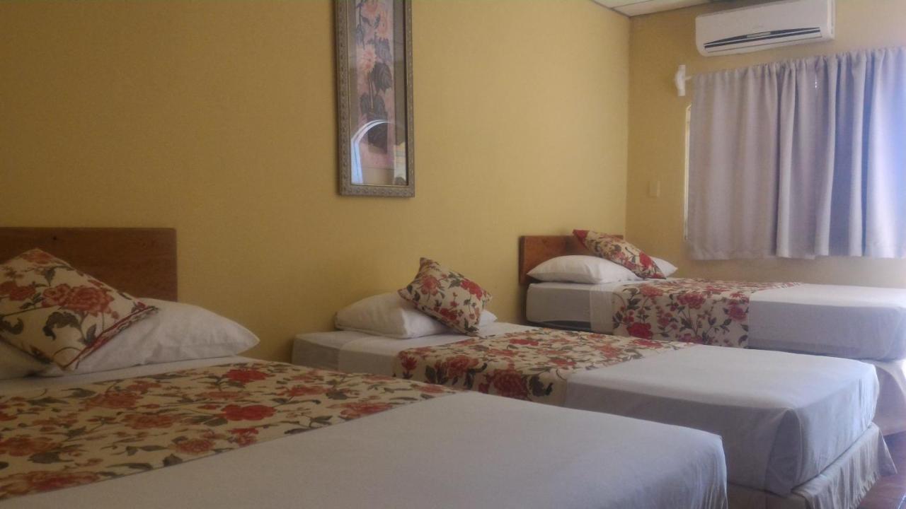 סן חואן דל סור Hotel Royal Chateau מראה חיצוני תמונה